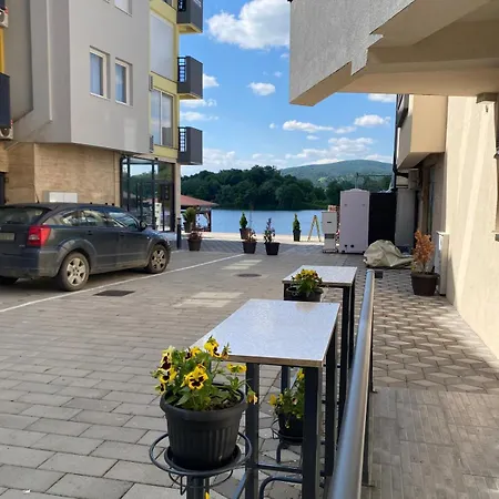 Prenociste Silver Lux Srebrno Jezero 6 Veliko Gradiste