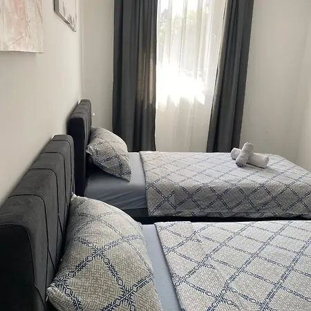 Apartment Prenociste Silver Lux Srebrno Jezero 6 *
